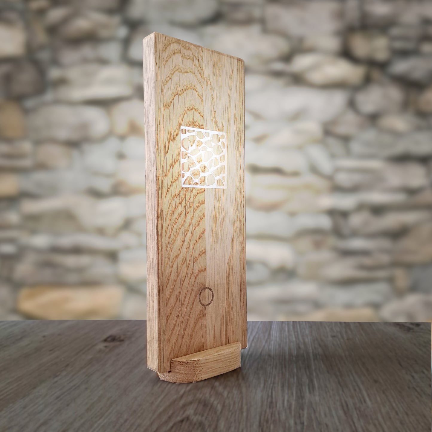 PatchesWood Lampe aus Massivholz | Dimmbar mit Touchsensor | Handgefertigte LED Holzlampe mit organischem Muster, Natur Design