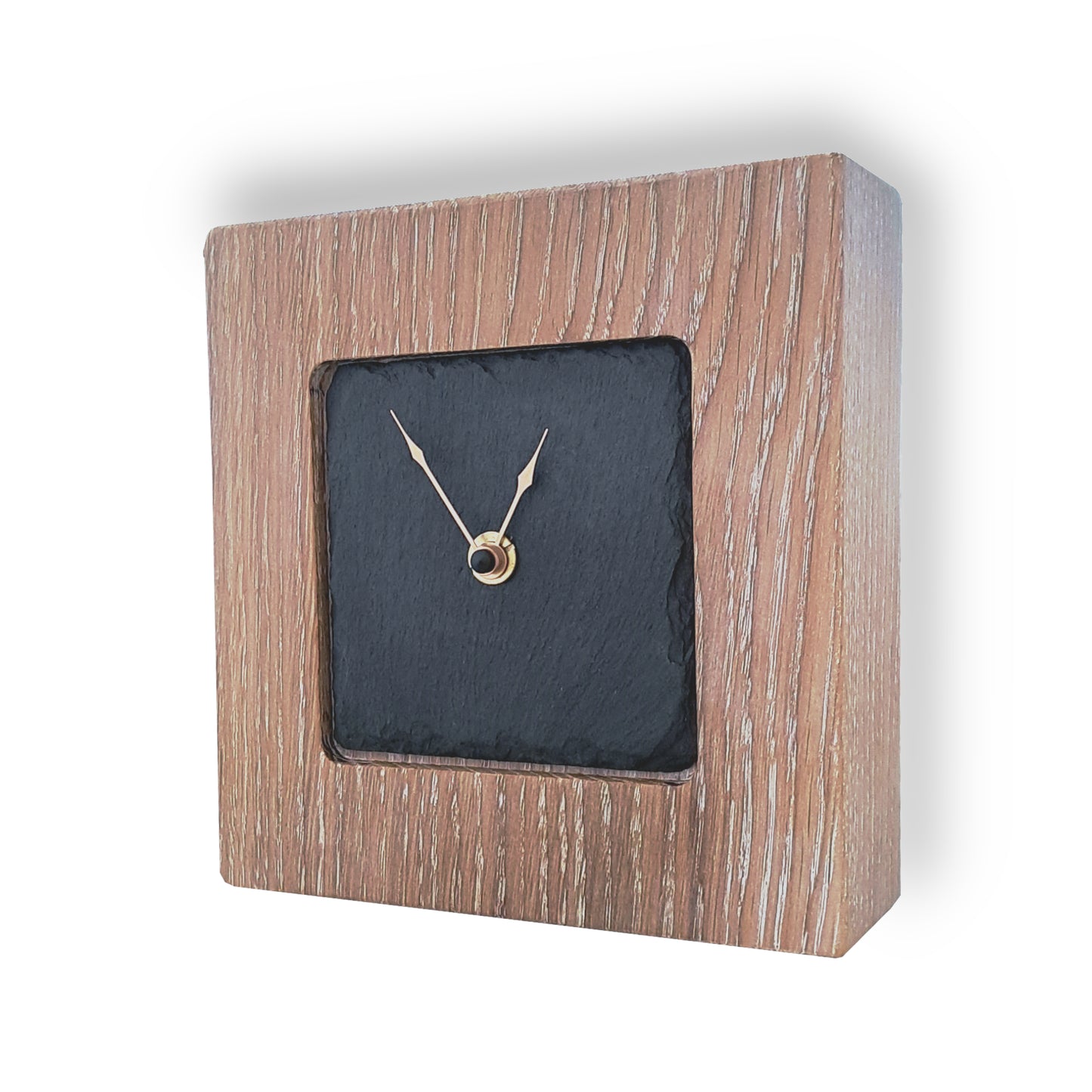Uhr aus einem Stück massivem Holz - Ziffernblatt aus Schiefer - handgefertigt