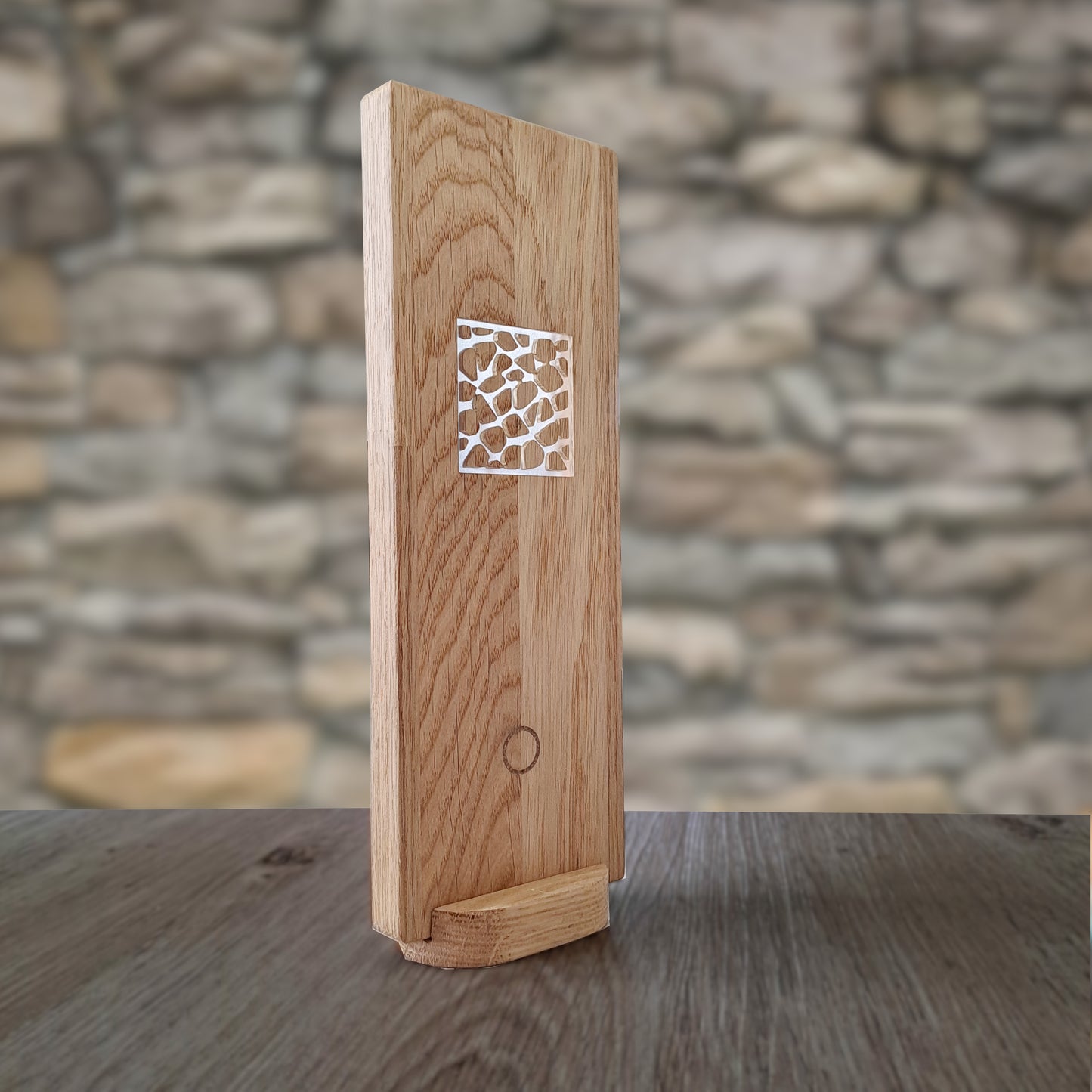 PatchesWood Lampe aus Massivholz | Dimmbar mit Touchsensor | Handgefertigte LED Holzlampe mit organischem Muster, Natur Design