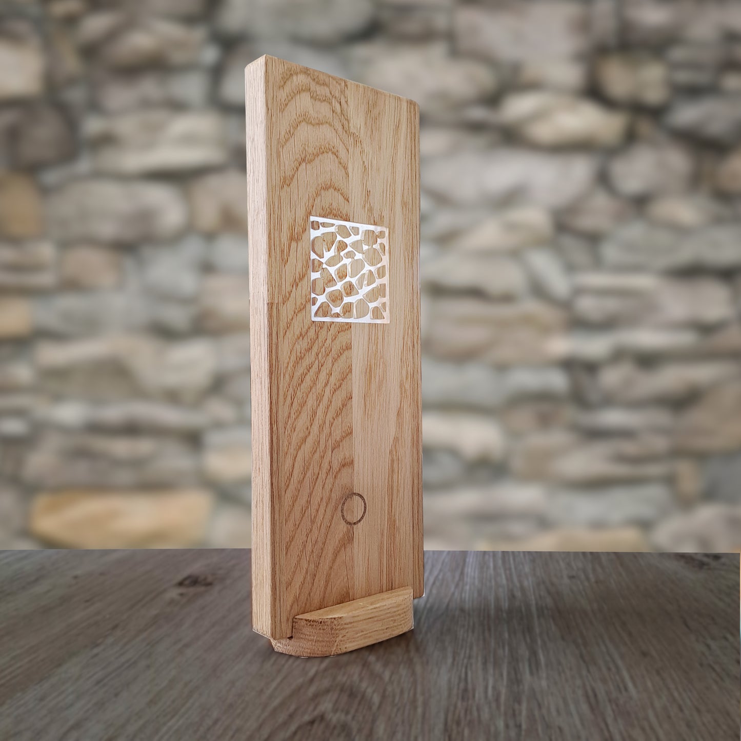 PatchesWood Lampe aus Massivholz | Dimmbar mit Touchsensor | Handgefertigte LED Holzlampe mit organischem Muster, Natur Design